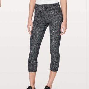 NWT Lululemon Full Freedom Crop, 4, Splatter